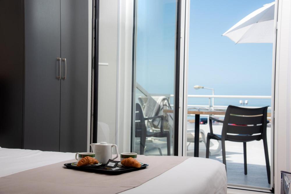 Hotel Les Dunes La Tranche-sur-Mer Exterior photo