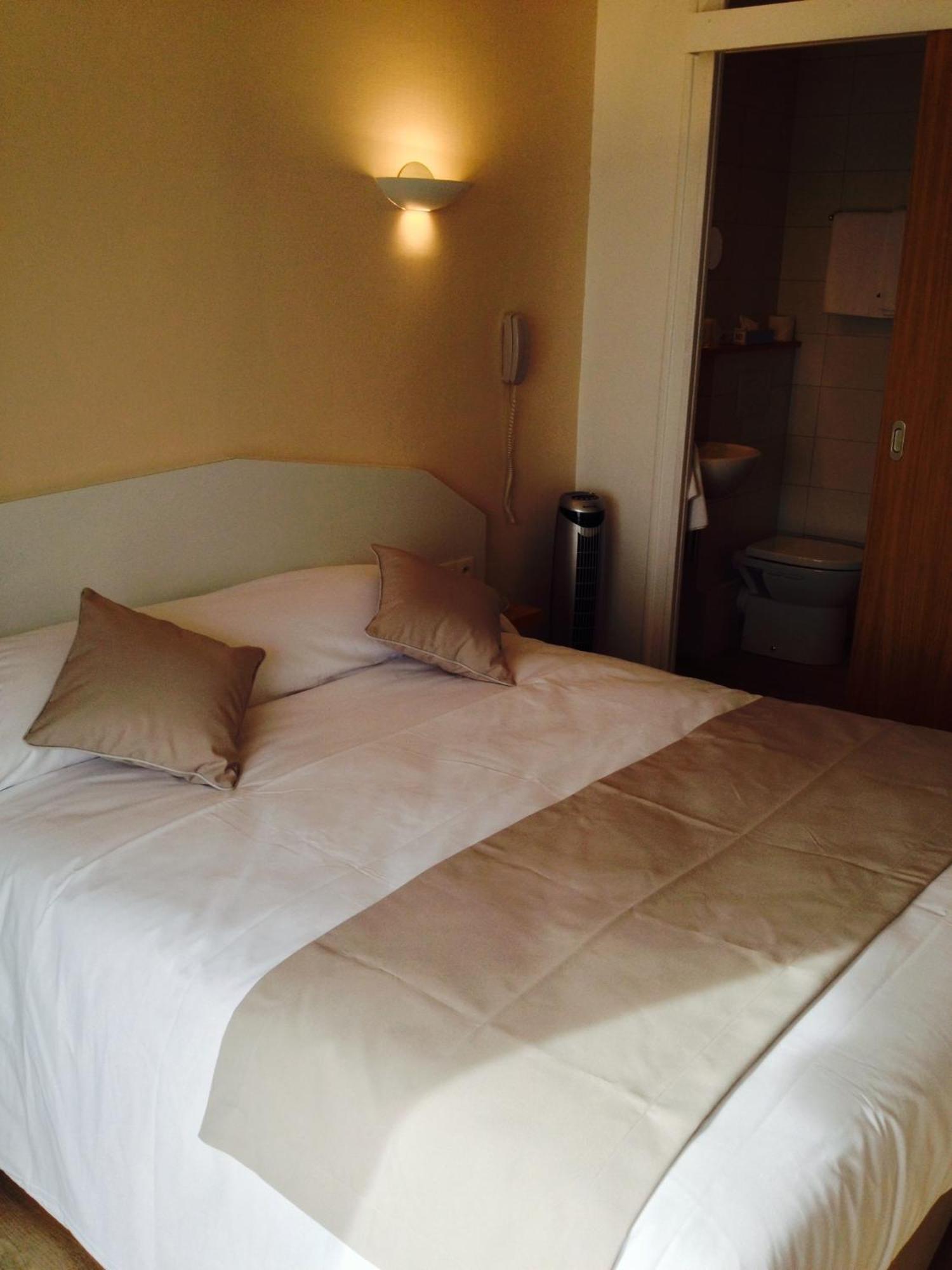 Hotel Les Dunes La Tranche-sur-Mer Room photo